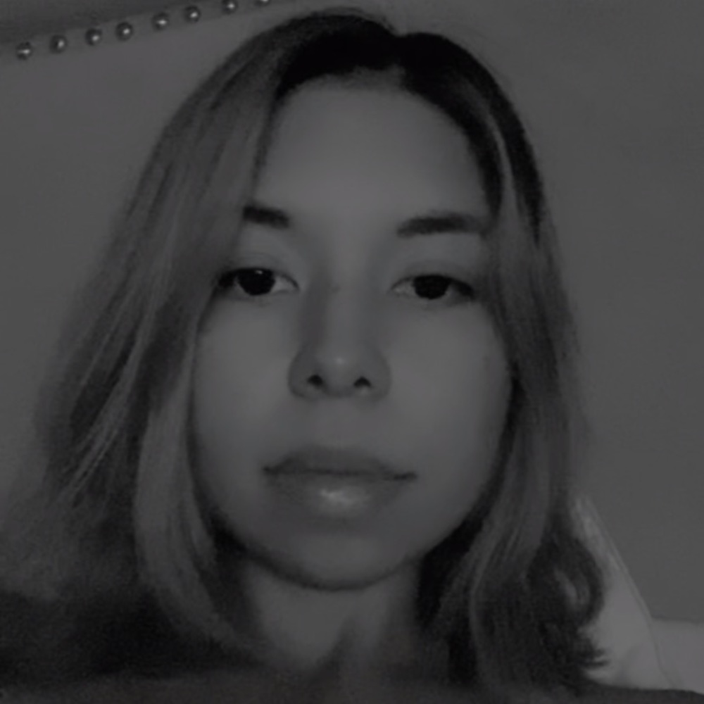 Meet your Posher, Alexis